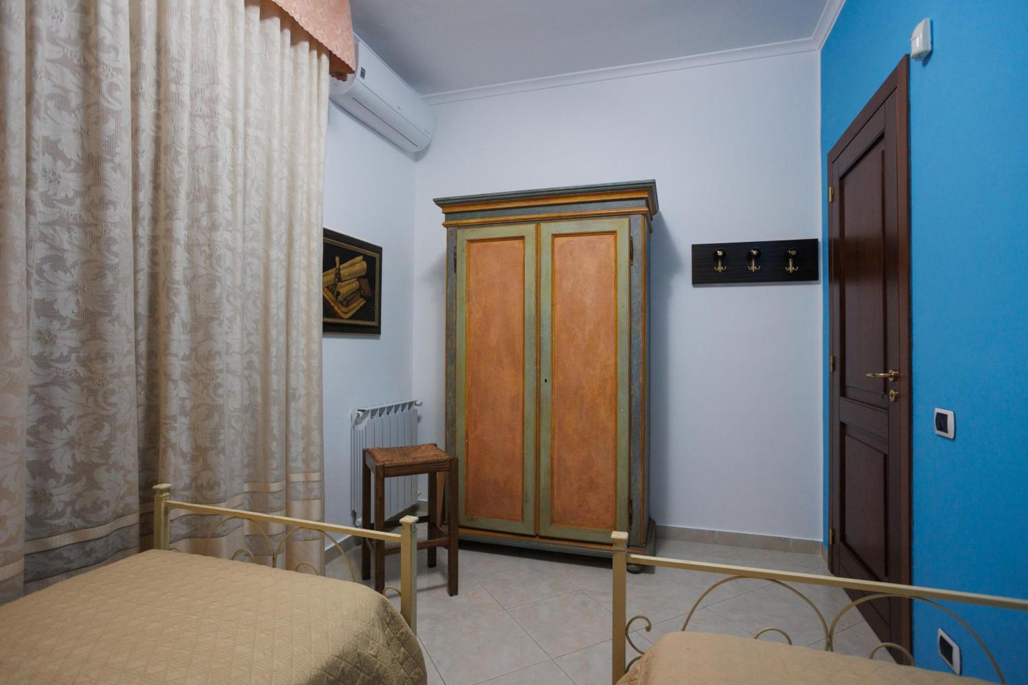 The Lemon Tree House Apartman Scalea Kültér fotó