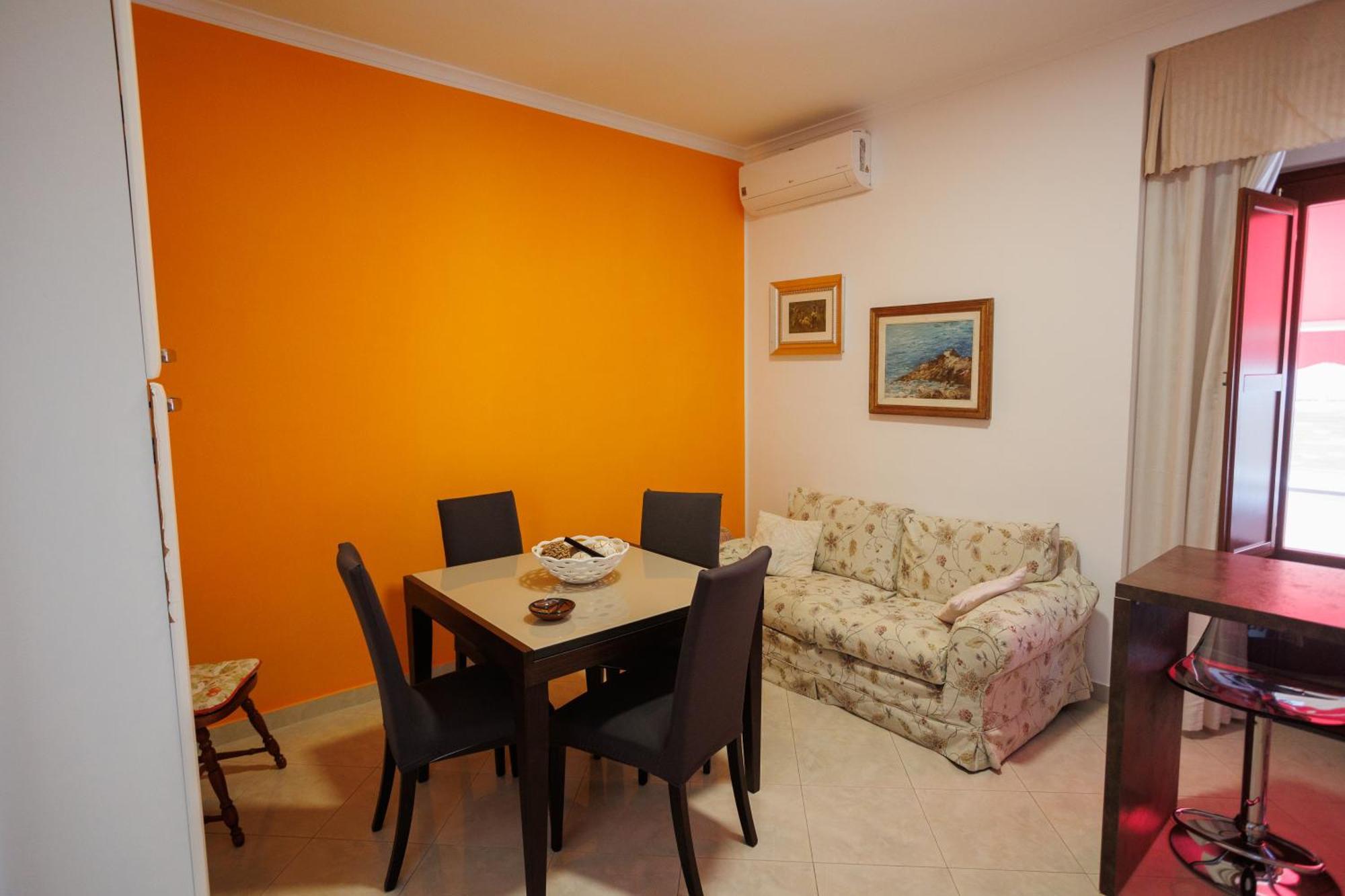 The Lemon Tree House Apartman Scalea Kültér fotó