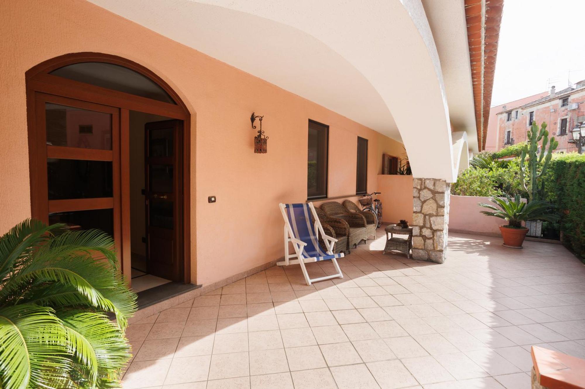 The Lemon Tree House Apartman Scalea Kültér fotó