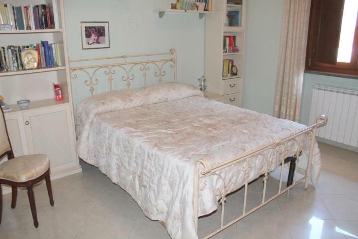 The Lemon Tree House Apartman Scalea Kültér fotó